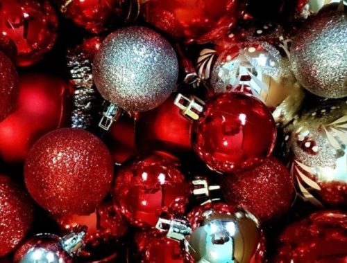 closeup-shot-bunch-shiny-christm