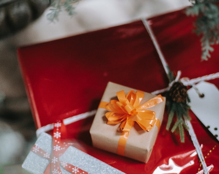 The Magic of Flocked Artificial Christmas Trees for Newborns: Soft as a Cradle!